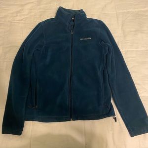 Blue Fleece Columbia Jacket. Looking to get rid of. In great condition